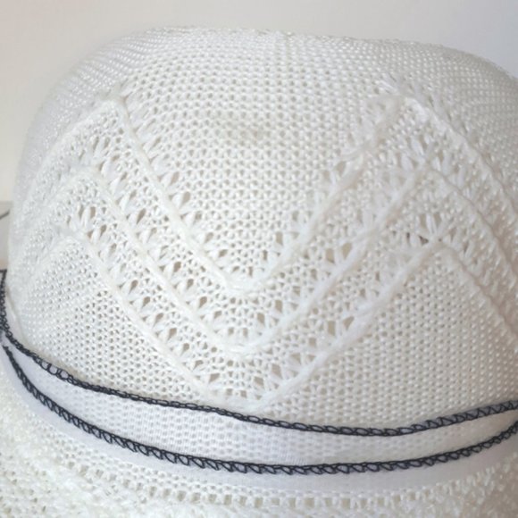 Wide Brim Summer Hat - Picture 6 of 8